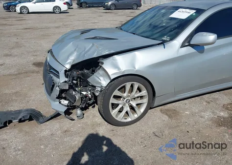 2013 Hyundai Genesis 2.0T z USA, uszkodzony, nr VIN KMHHT6KD5DU088230